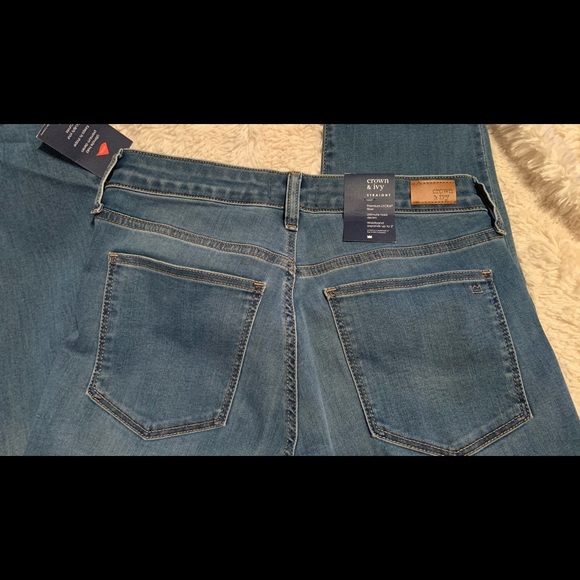 NWT Crown & Ivy Mid Rise Straight Jeans Size 8 - Picture 4 of 8